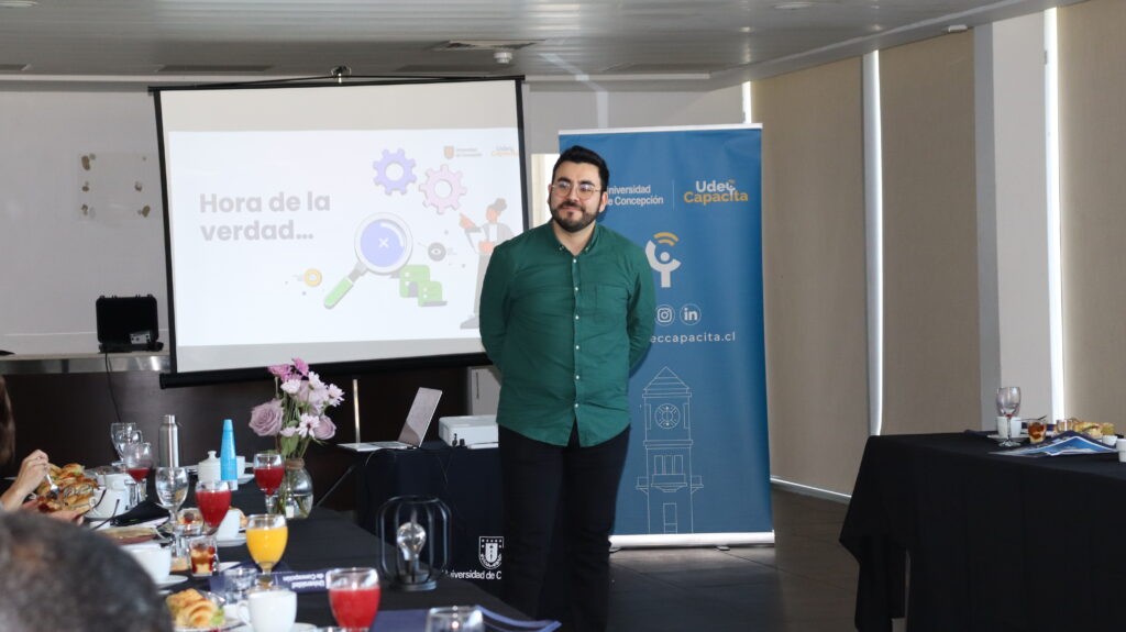 Jorge Bizama guiando workshop Working Genius Concepción