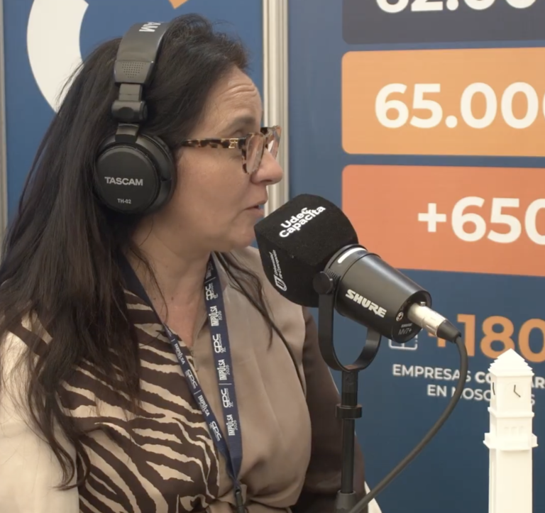 Fadua Gajardo, directora ejecutiva del Instituto de Directores de Chile, durante su entrevista con UdeC Capacita en Impulsa 2026.